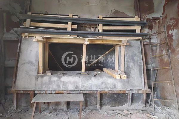 耐火浇注料施工